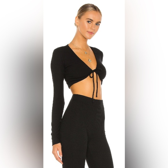 Lovers & Friends Black Edge Front Tie Ridded Knit Cropped Cardigan Size Small - Picture 2 of 8